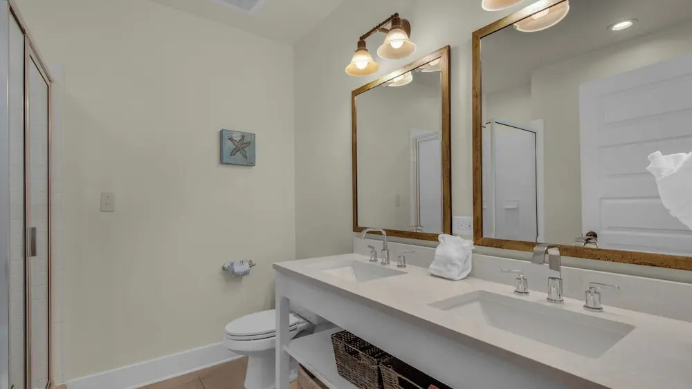 Coastal 3BR Condo With Pool & Shuttle : Snowbird Friendly!