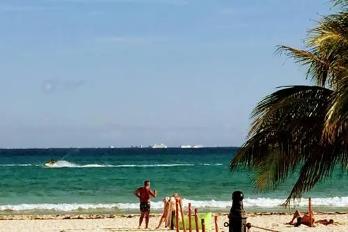 Steps to Ocean Huge Beach Villa Private Pool in Exclusive Fase 1 Playacar