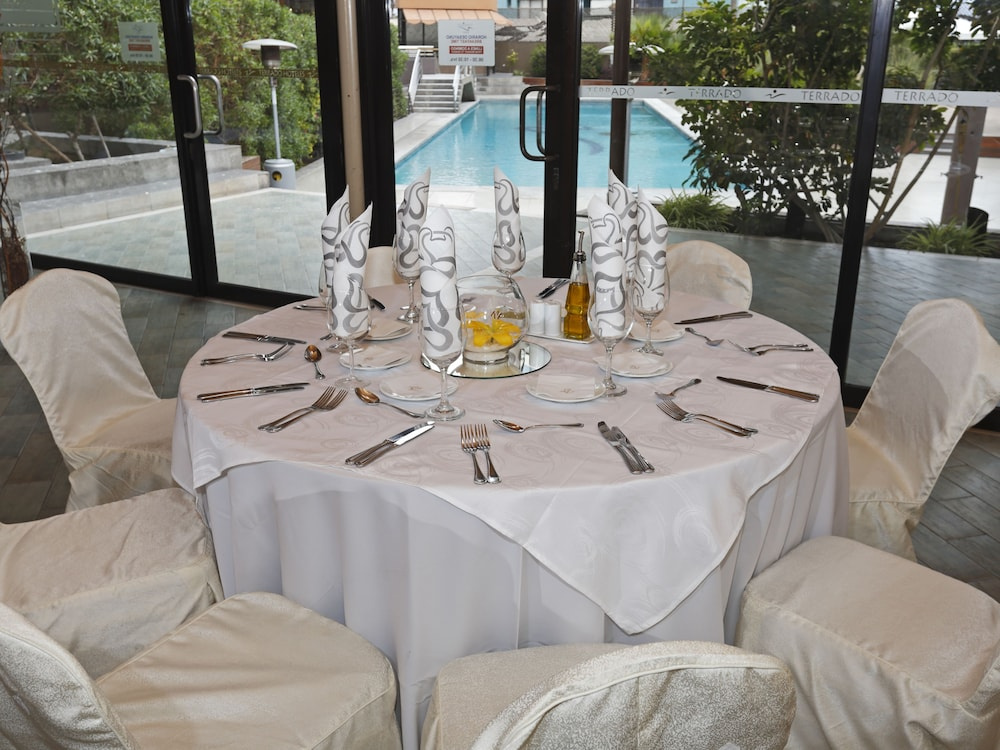 Studio 56 Apart Hotel by Terrado Iquique