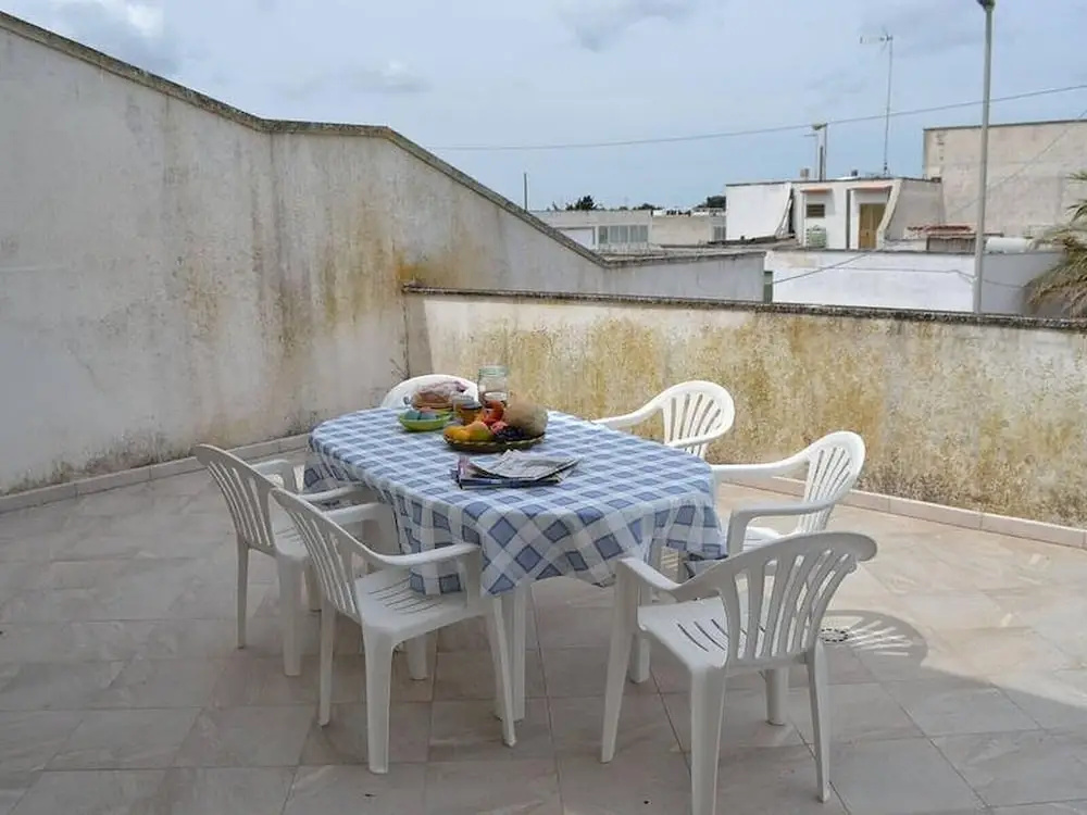 Charming Holiday Home Near The Beach With A Terrace, Parking Available, Pets