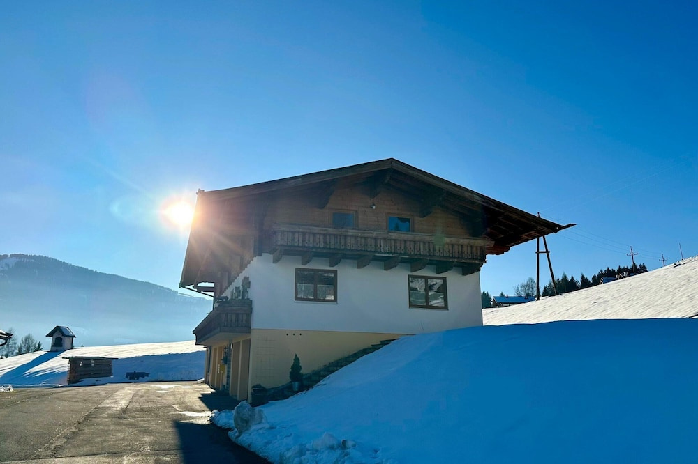 Leogang: Apartment With Mountain Views