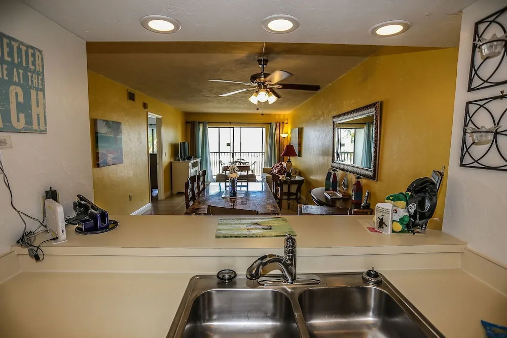 Riviera Club 204 by Distinctive Beach Rentals