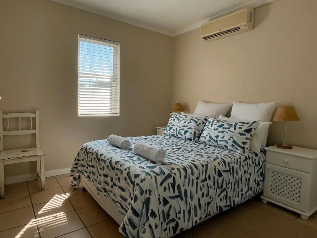 Waterfront 2 Bedroom Apartment