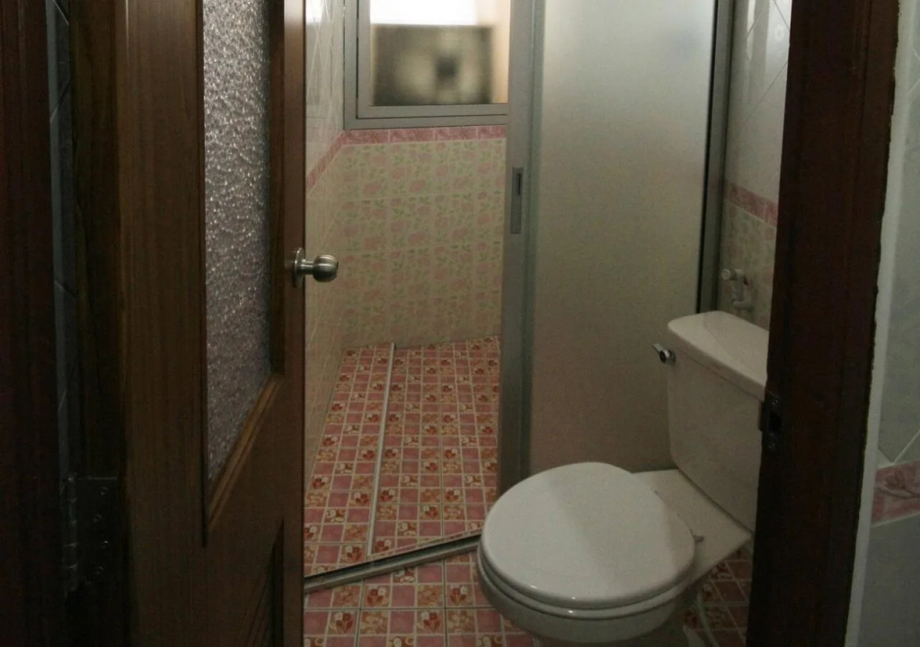 Rose Garden Hotel