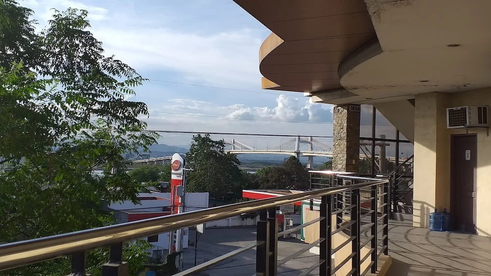 B Hive Dormitory - Hostel
