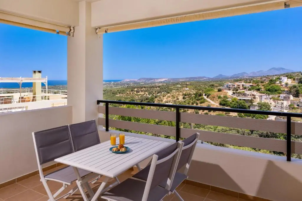 Linari Villa, a peaceful & cozy 2bdr villa with private pool