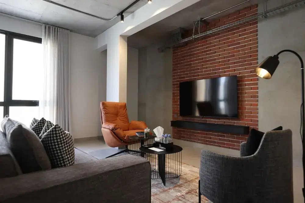 C Living 3 - Almalqa