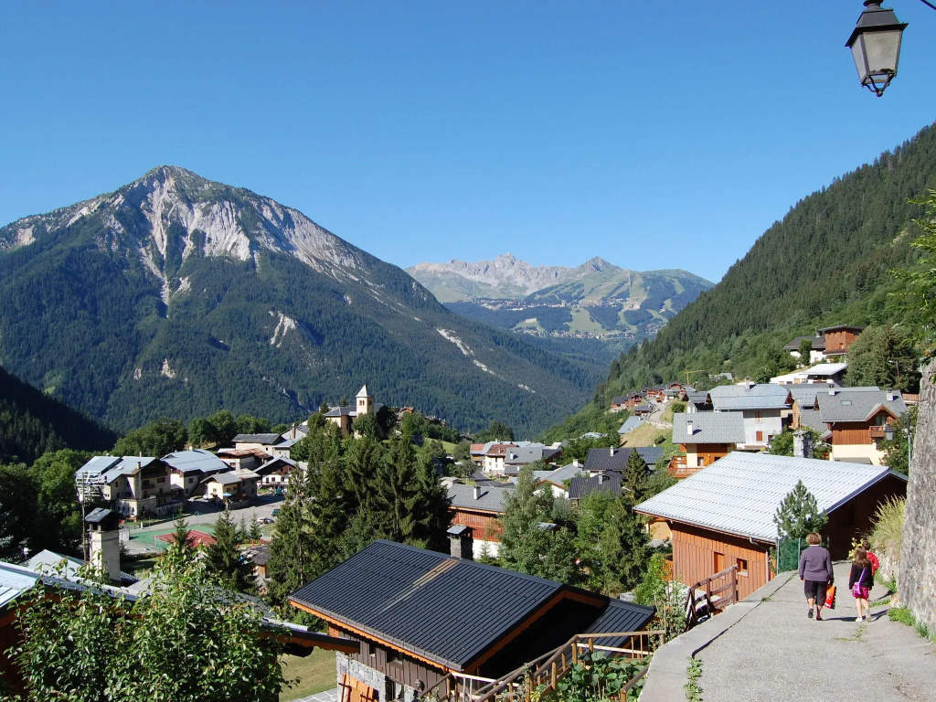 4-6 Pers. Holiday Appartment Near Center of Champagny