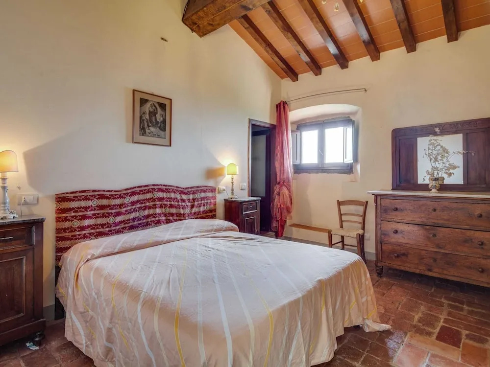 Apartment Tuscany near Pratomagno Mountain