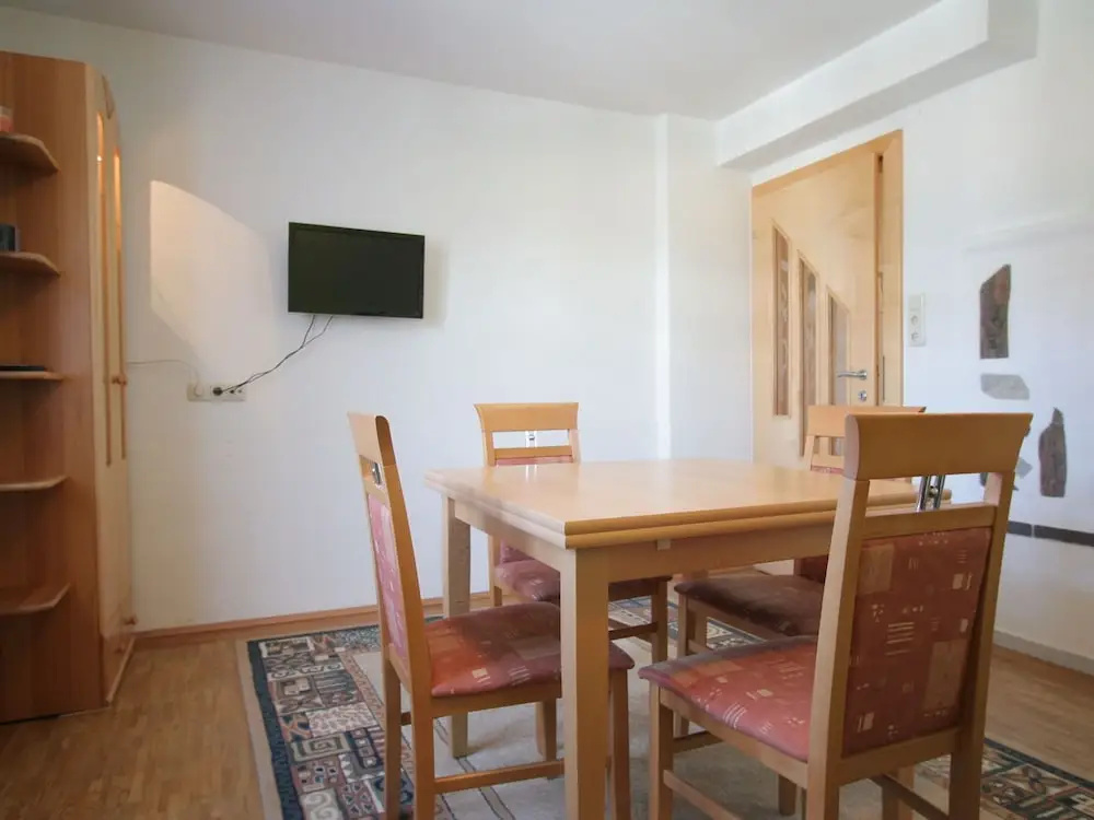 Sunlit Apartment Near Ski Area In Leogang