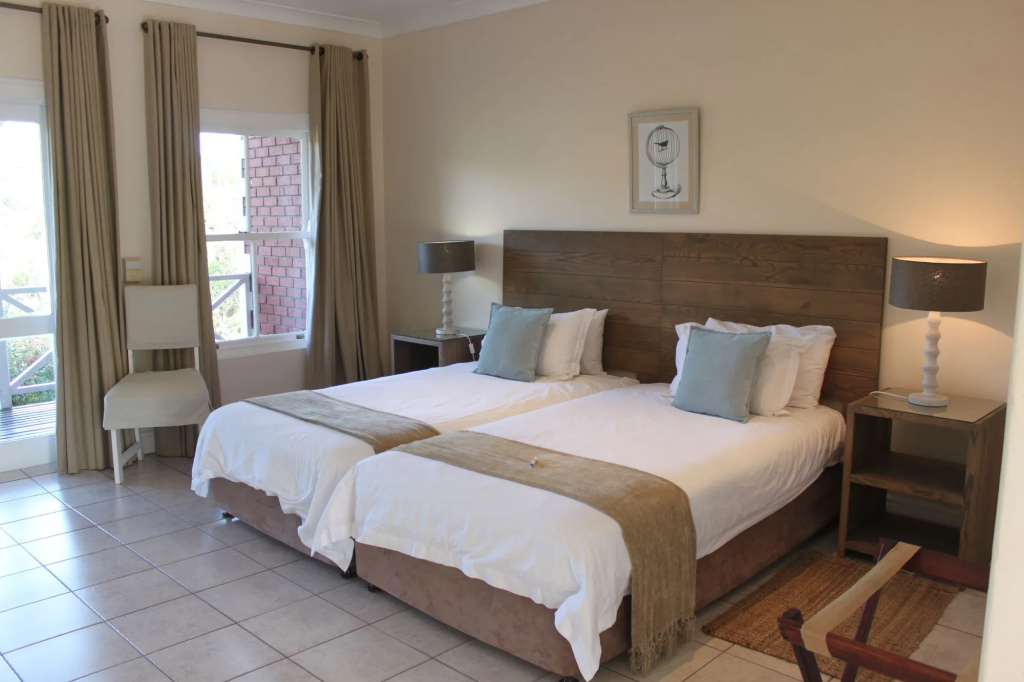 Redbourne Country Lodge- Lion Roars Hotels & Lodges