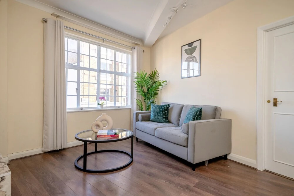 Charming 1BR in London's Westminster