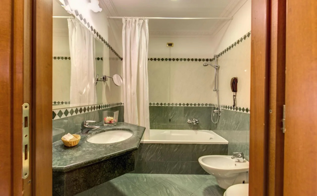 Hotel Contilia