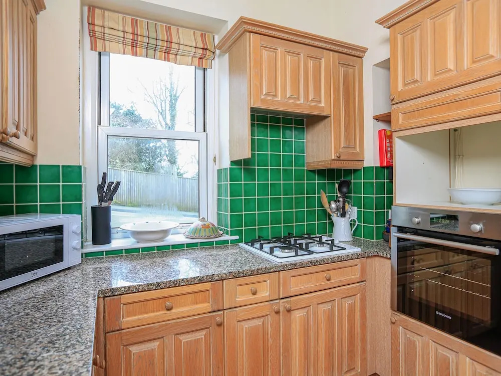 1 Holmleigh