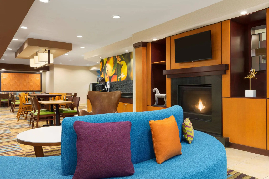 Comfort Inn & Suites Houston North - Spring
