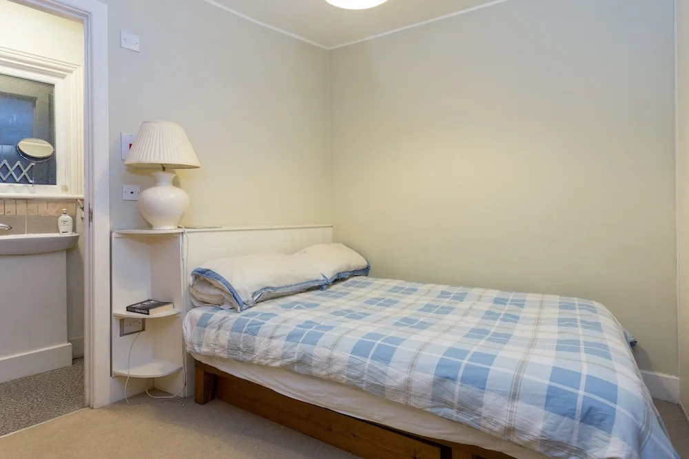 One Bedroom Flat With A Garden