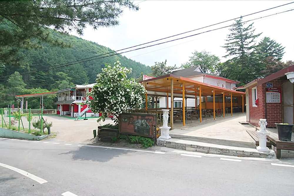 Cheongpyeong Redfox Pension