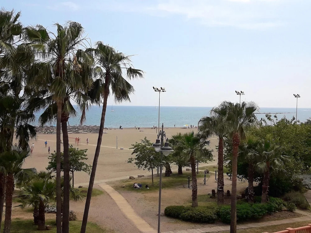 Apartment with One Bedroom in Benalmádena, with Wonderful Sea View, Pool Access, Balcony - 550 M From the Beach