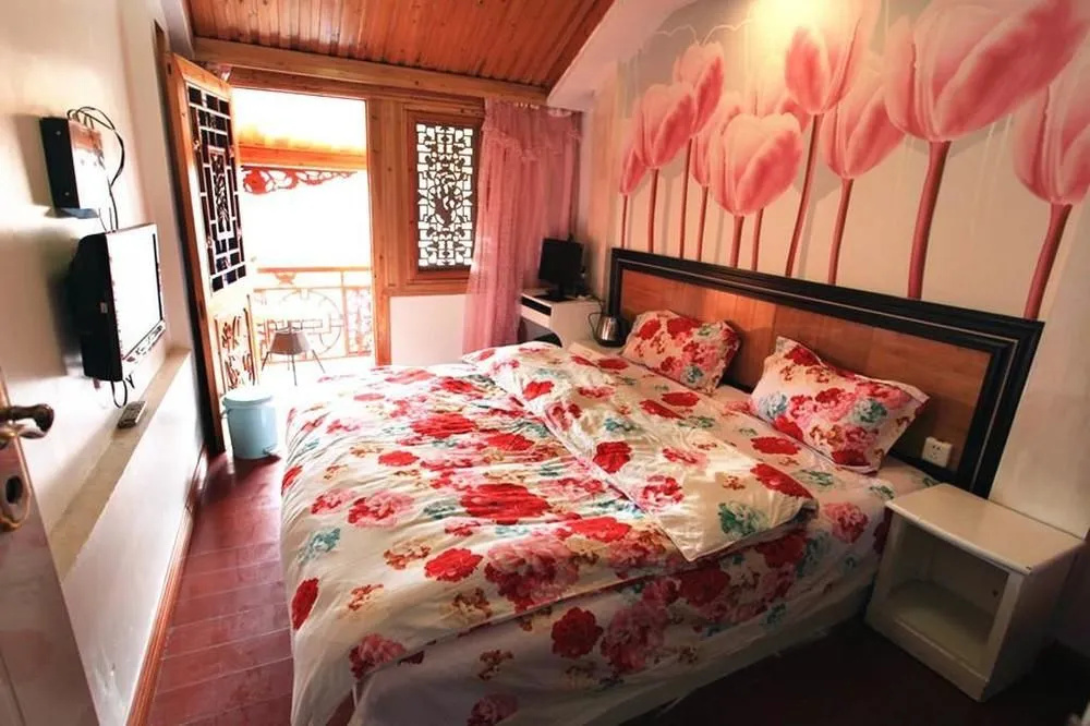 Yijian River View Guesthouse