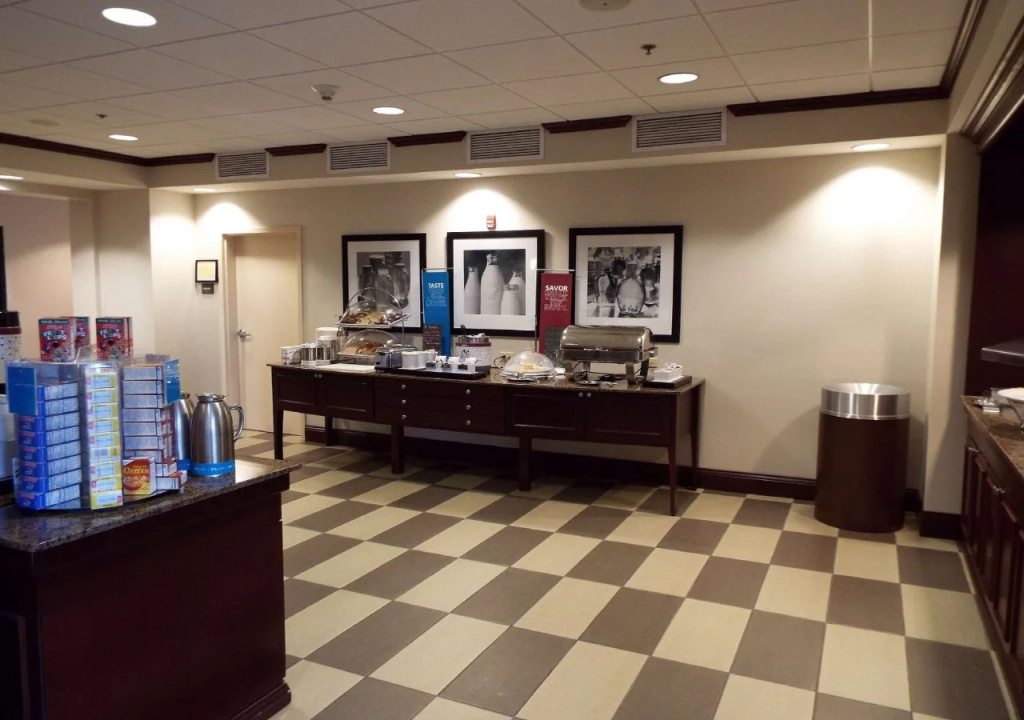 Hampton Inn Greenfield