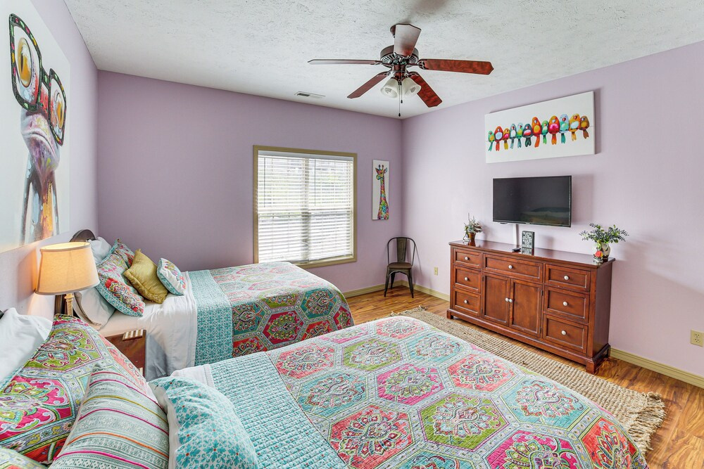 Pool & Lake Access: 'cozy Nest' in Branson West