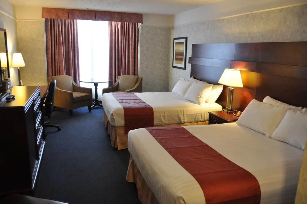 Travelodge by Wyndham Lloydminster