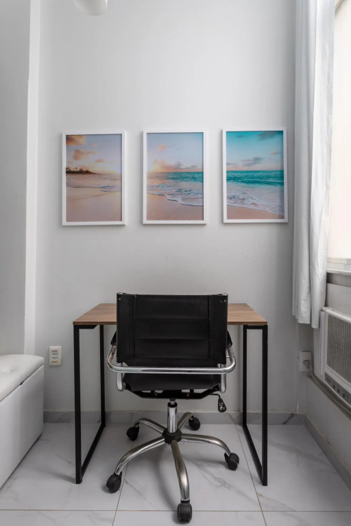 700m from the beach in Copacabana | BR403 Z4