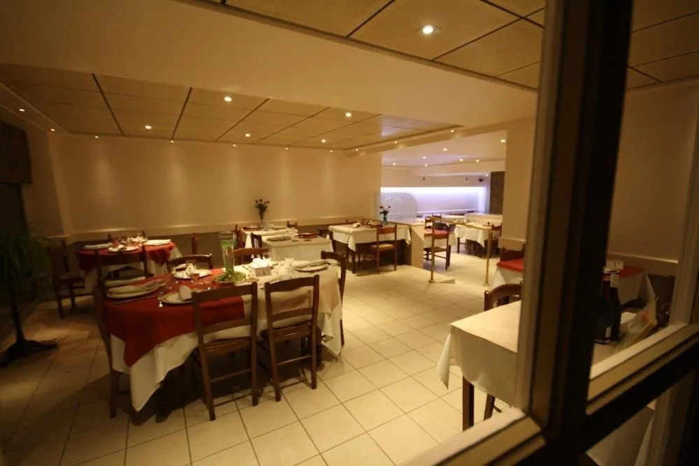 Logis Hotel L'ange Couronne