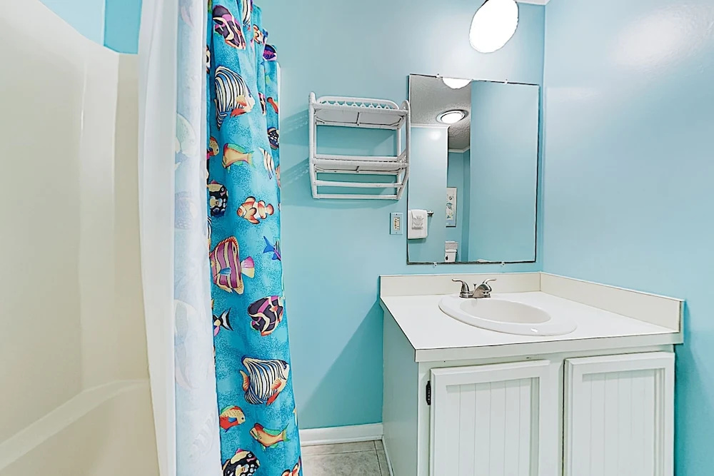 New Listing! Beachside Bliss - Walk To Waves 2 Bedroom Condo