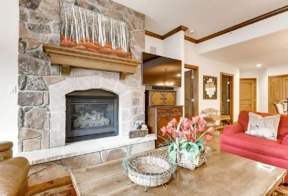 Luxury 3 Bedroom Mountain Vacation Rental in the Heart of Lionshead Village in Vail