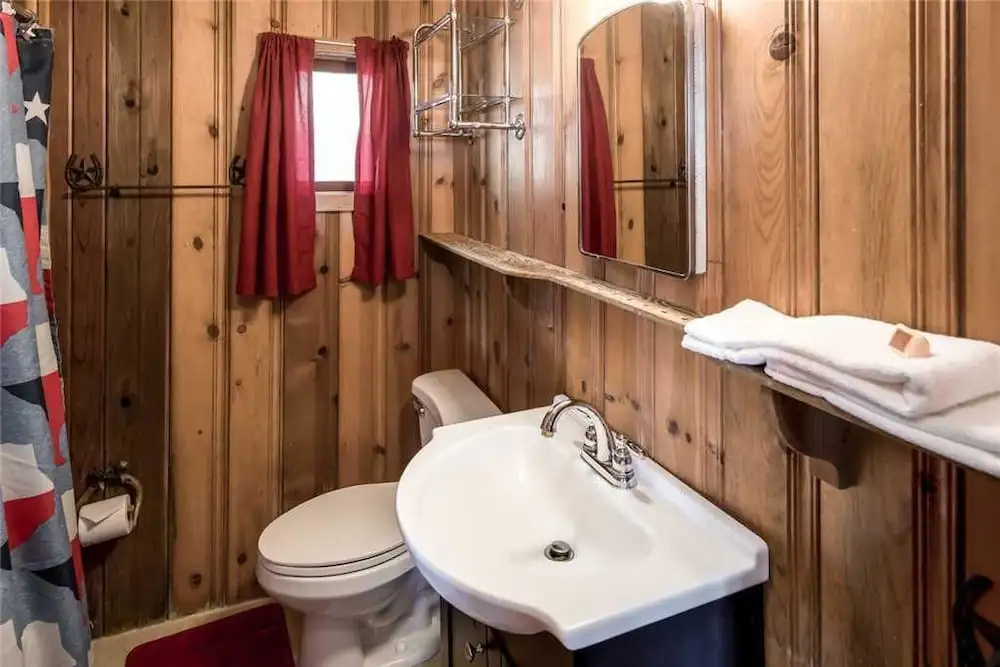 The Summit At Fawn Ridge - Three Bedroom Cabin with Hot Tub