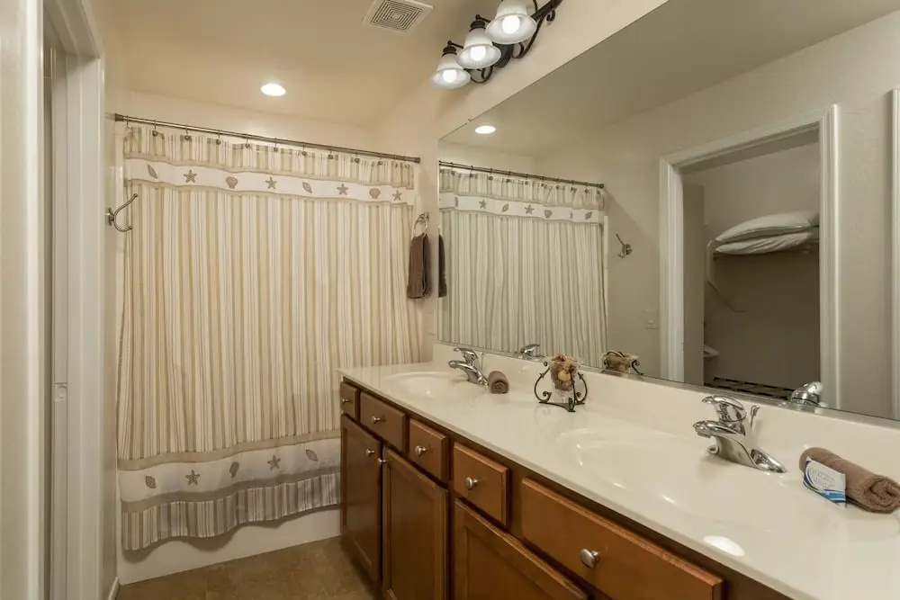 Blue's Retreat 3 Bedroom by Casago