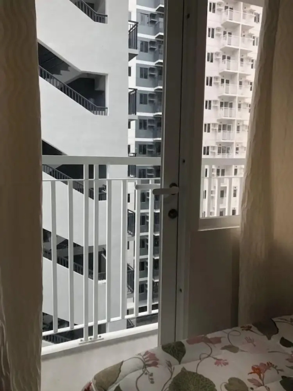 S&E condo