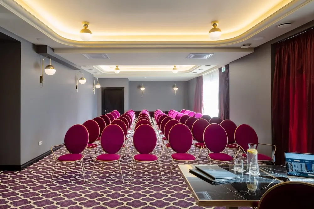 Amsterdam Plaza Hotel & SPA
