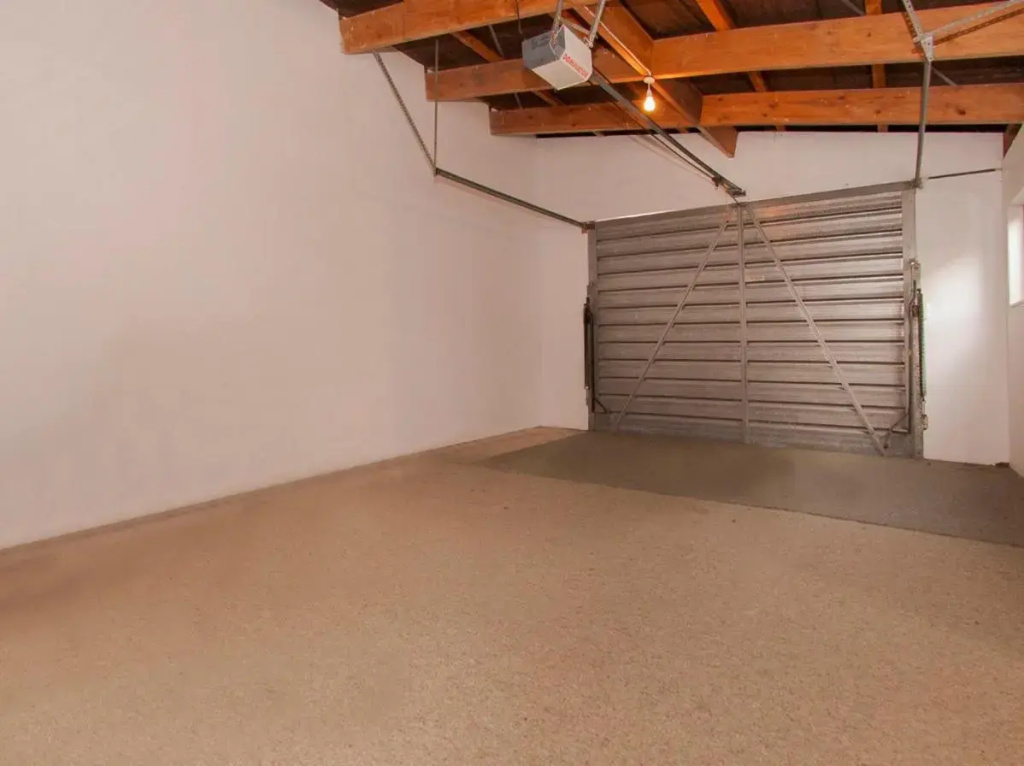 Beach Central - Whangamata Holiday Home