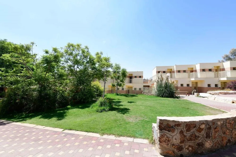 Hi Arad Hostel