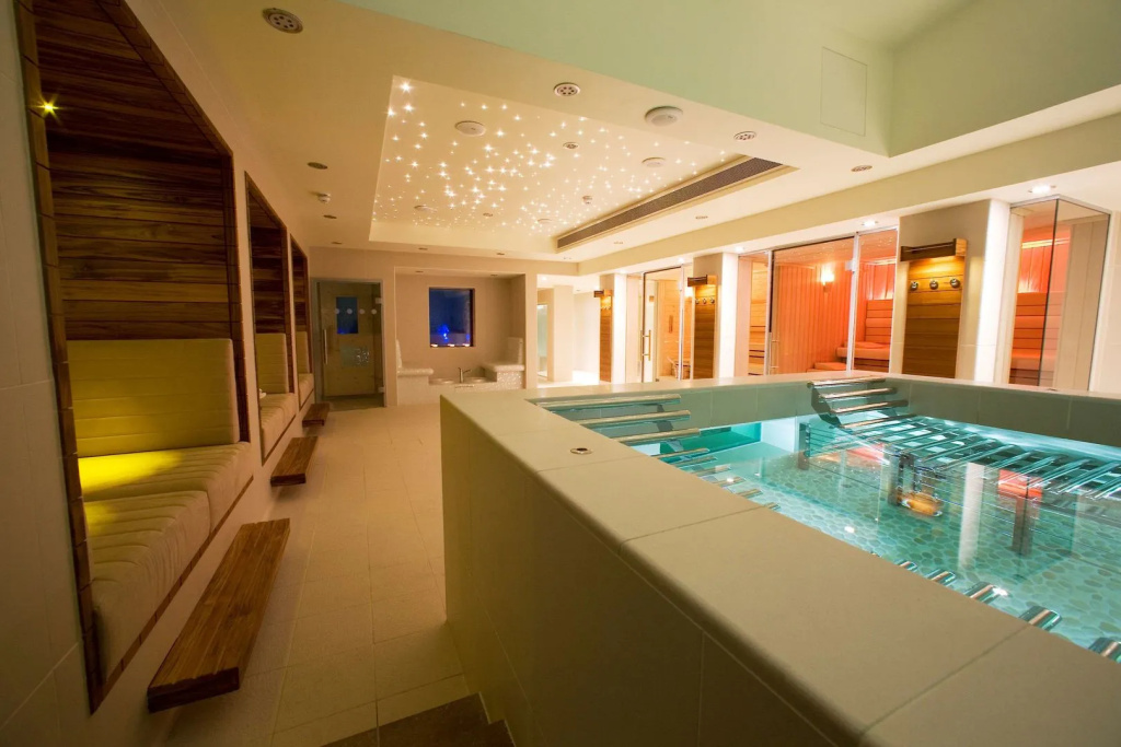 Hotel Indigo London K West Shepherd's Bush by IHG