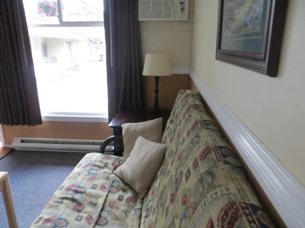 Harrison Village Motel