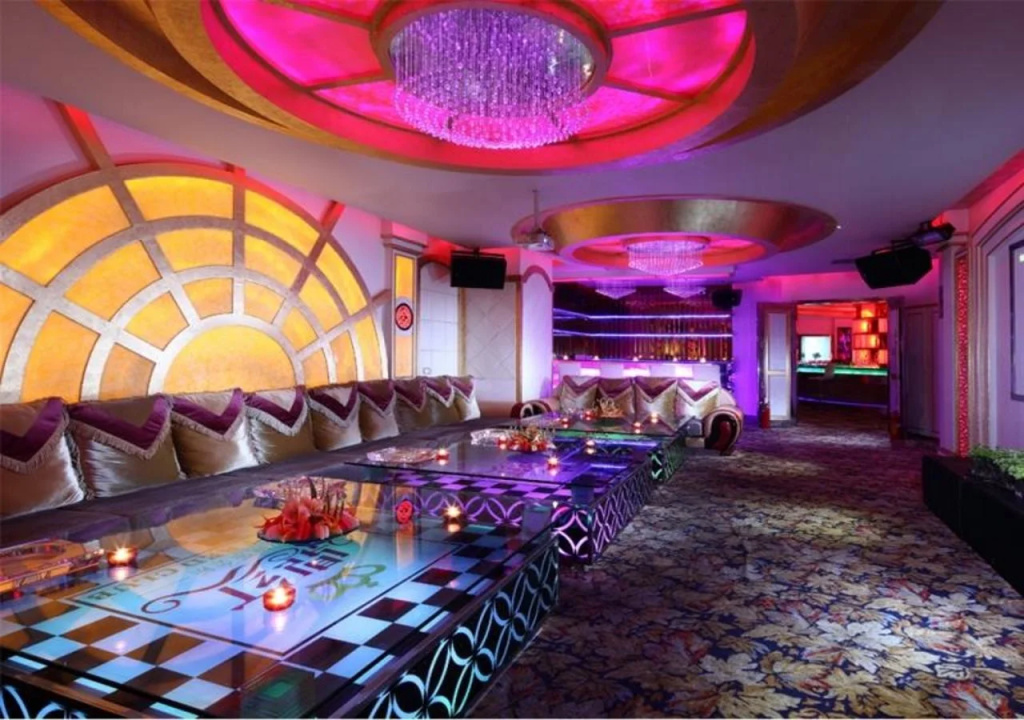 Premier Red Forest Hotel