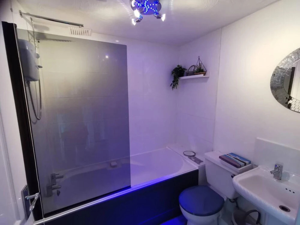 Stunning 2-bed House in Macclesfield Cheshire