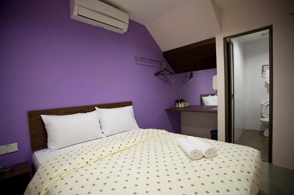 OYO 89480 Dream House Hotel