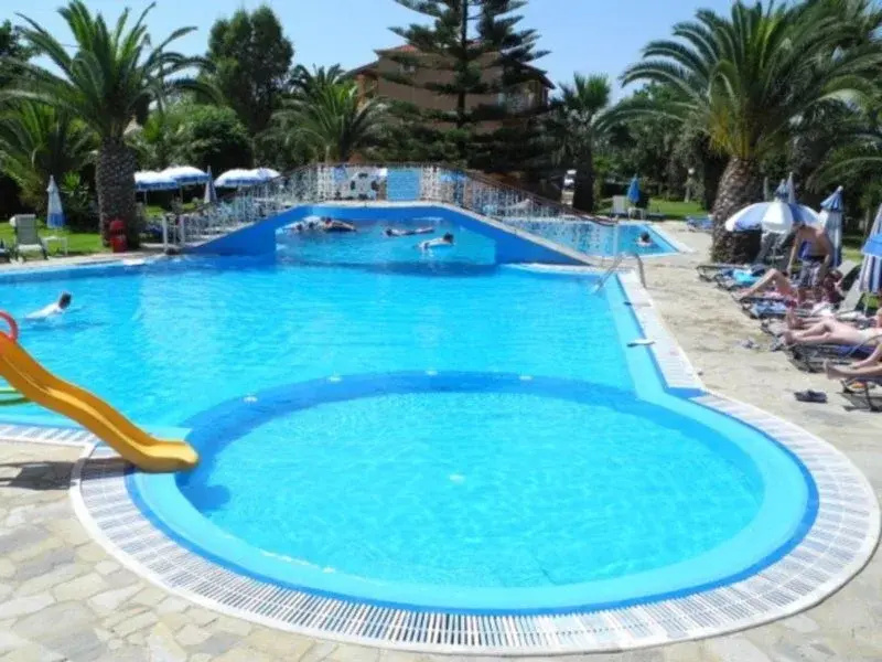 Villa Helen Apartments