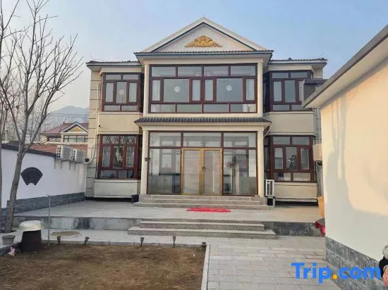Beijing Sunrise Mountain House B&B