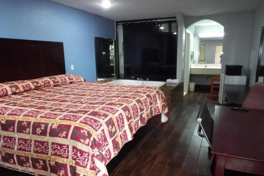 Hotel O Luxury Inn Channelview Baytown I-10