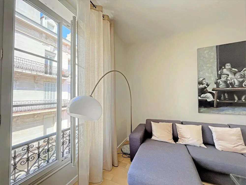 Modern Apartment 20 m from the Sea