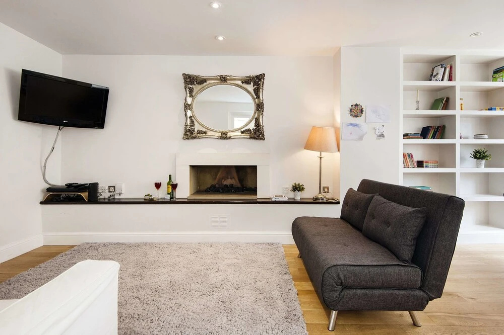 The Spacious Prince of Wales Apartment - CVO