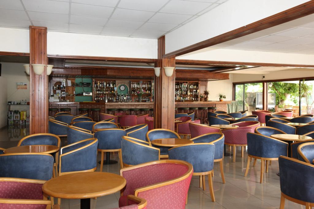 Veronica Hotel