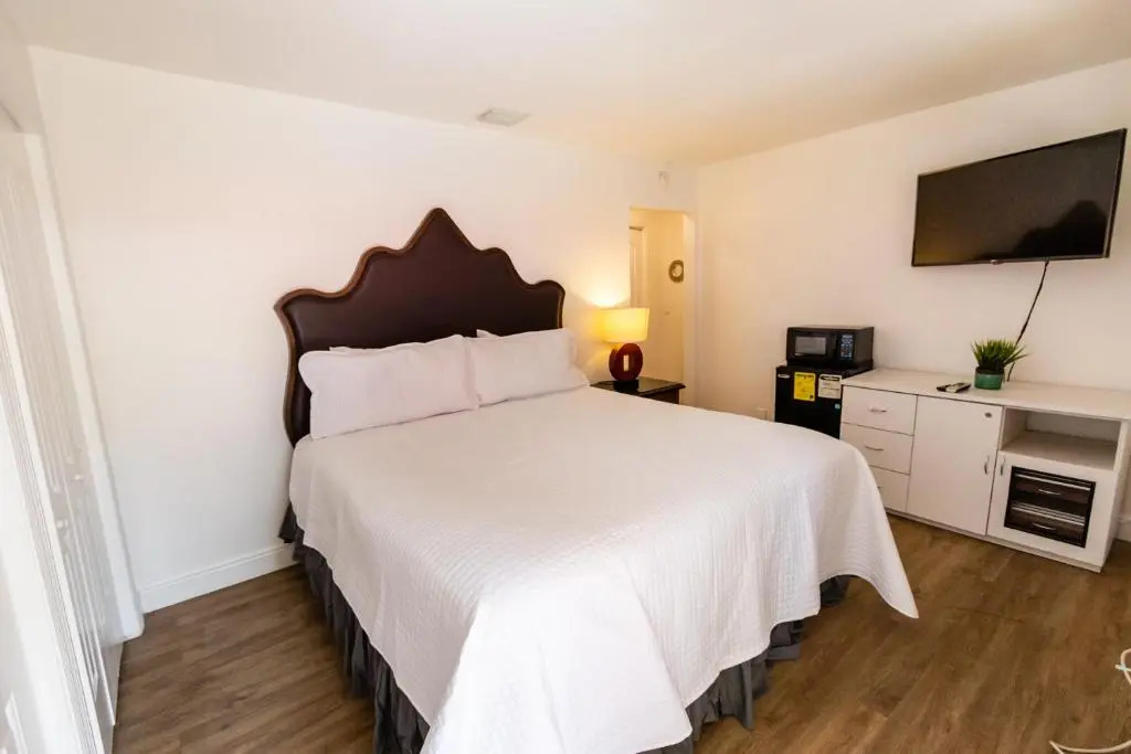 The Lauderdale Boutique Hotel