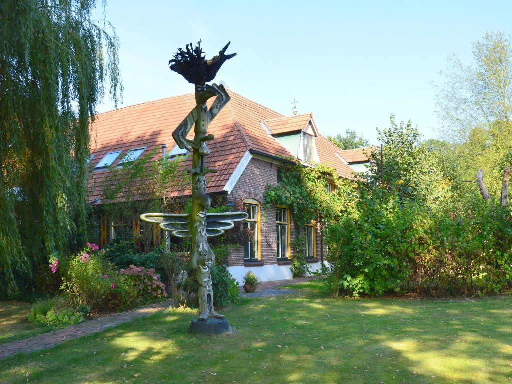 Countryside Villa with Games