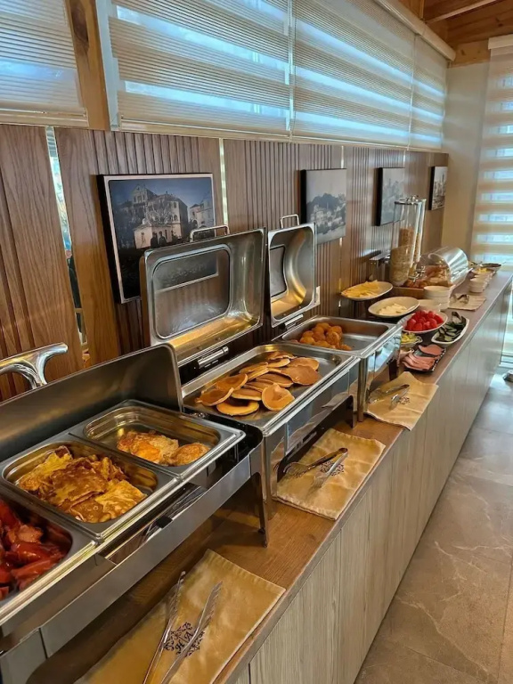 Ambasador Hotel